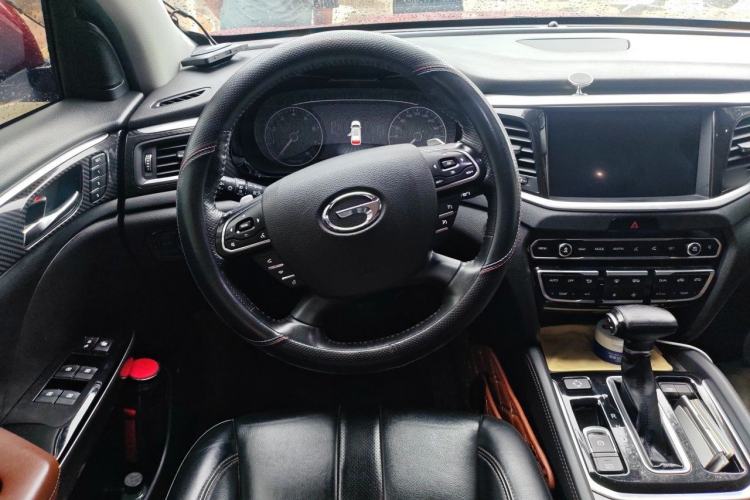Used GAC Trumpchi GS7 2017 320T Two-Wheel-Drive Luxury Smart Connectivity Model Steering Wheel