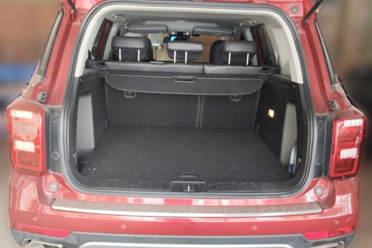 Used GAC Trumpchi GS7 2017 320T Two-Wheel-Drive Luxury Model Trunk