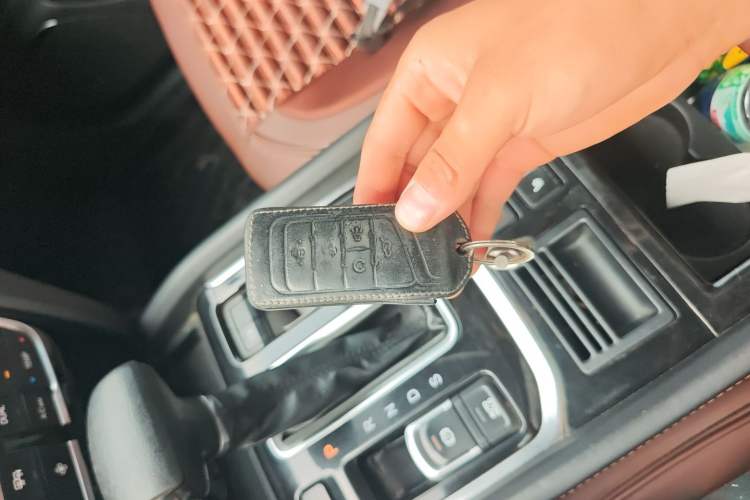 Used GAC Trumpchi GS7 2017 320T Two-Wheel-Drive Luxury Smart Connectivity Model Vehicle Key