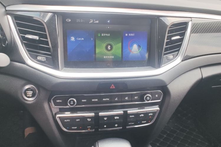 Used GAC Trumpchi GS7 2017 320T Two-Wheel-Drive Luxury Smart Connectivity Model Audio And AC Panel