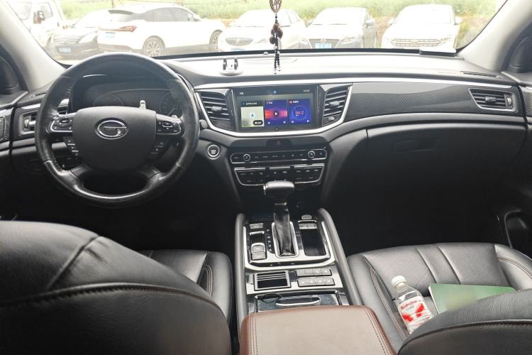 Used GAC Trumpchi GS7 2017 320T Two-Wheel-Drive Luxury Smart Connectivity Model Center Console