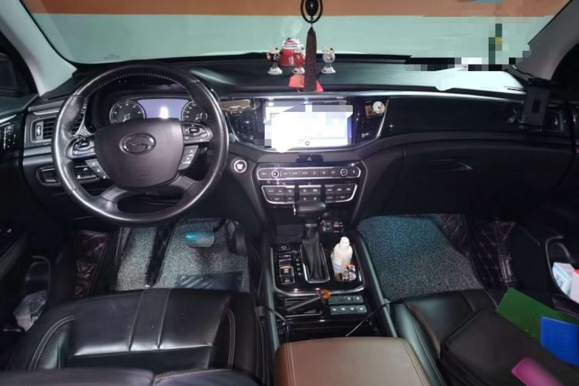 Used GAC Trumpchi GS7 2017 320T Two-Wheel-Drive Luxury Smart Connectivity Model Center Console