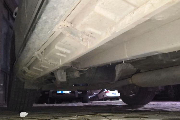 Used GAC Trumpchi GS7 2017 280T Two-Wheel Drive Luxury Model Chassis Front Right