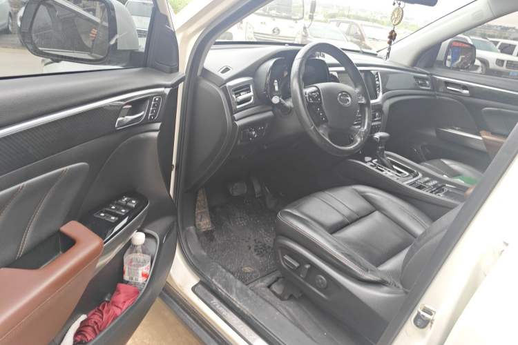 Used GAC Trumpchi GS7 2017 320T Two-Wheel-Drive Luxury Smart Connectivity Model Driver Seat