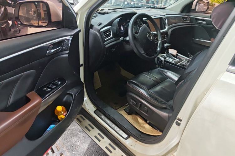 Used GAC Trumpchi GS7 2017 320T Two-Wheel-Drive Luxury Smart Connectivity Model Driver Seat