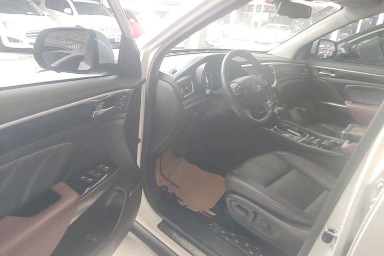 Used GAC Trumpchi GS7 2017 320T Two-Wheel-Drive Luxury Smart Connectivity Model Driver Seat