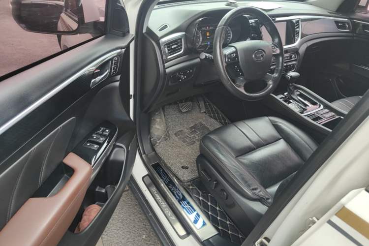 Used GAC Trumpchi GS7 2017 320T Two-Wheel-Drive Luxury Smart Connectivity Model Driver Seat