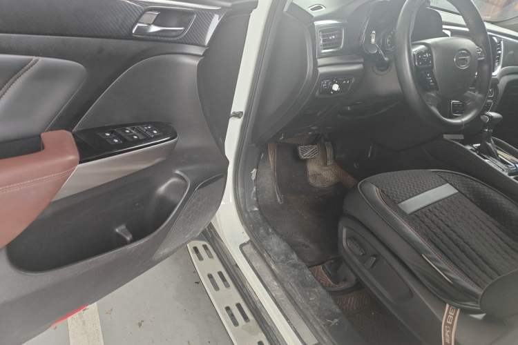 Used GAC Trumpchi GS7 2017 280T Two-Wheel Drive Luxury Model Driver Seat