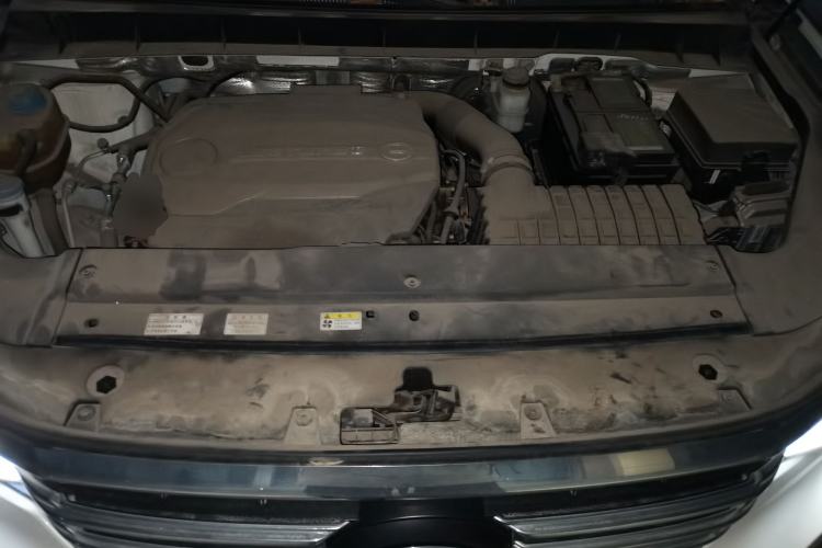 Used GAC Trumpchi GS7 2017 320T Two-Wheel-Drive Luxury Smart Connectivity Model Engine Bay