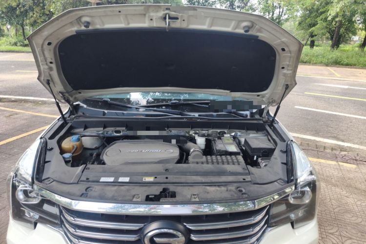 Used GAC Trumpchi GS7 2017 280T Two-Wheel Drive Luxury Model Engine Bay