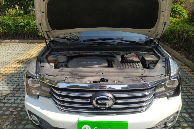 Used GAC Trumpchi GS7 2017 280T Two-Wheel Drive Luxury Model Engine Bay