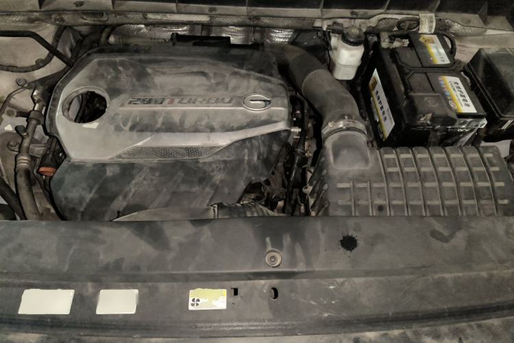 Used GAC Trumpchi GS7 2017 280T Two-Wheel Drive Luxury Model Engine Bay