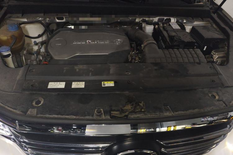 Used GAC Trumpchi GS7 2017 320T Two-Wheel-Drive Luxury Smart Connectivity Model Engine Bay