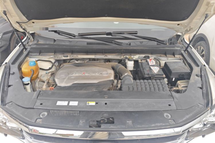 Used GAC Trumpchi GS7 2017 320T Two-Wheel-Drive Luxury Smart Connectivity Model Engine Bay