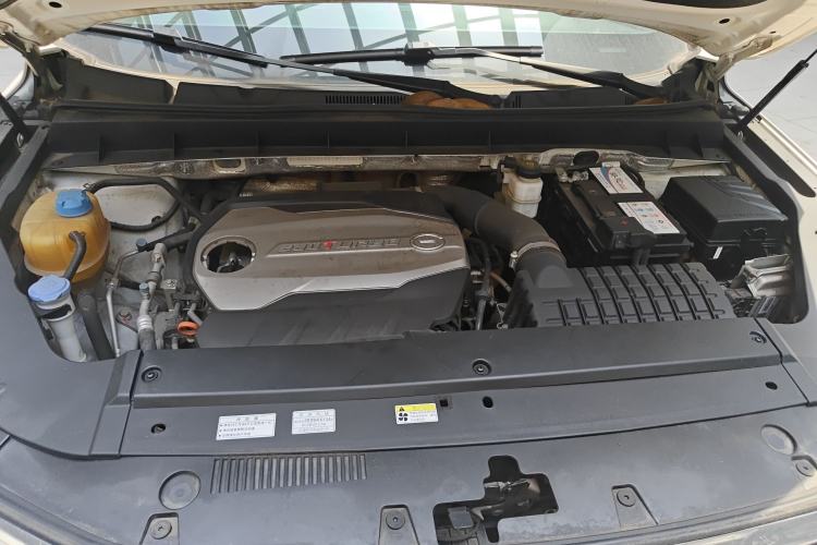 Used GAC Trumpchi GS7 2017 280T Two-Wheel Drive Luxury Model Engine Bay