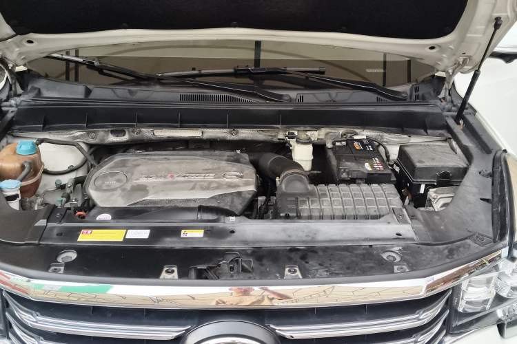 Used GAC Trumpchi GS7 2017 320T Two-Wheel-Drive Luxury Smart Connectivity Model Engine Bay