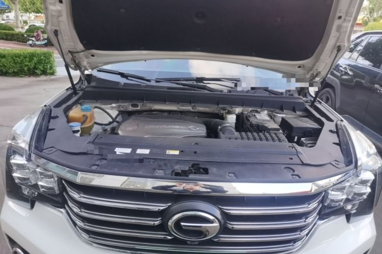 Used GAC Trumpchi GS7 2017 320T Four-Wheel Drive Luxury Smart Connectivity Model Engine Bay