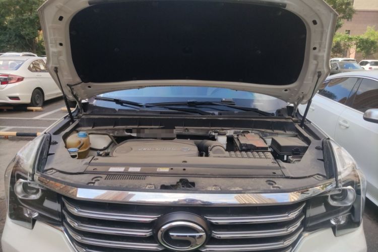Used GAC Trumpchi GS7 2017 280T Two-Wheel Drive Luxury Model Engine Bay