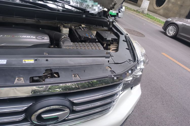 Used GAC Trumpchi GS7 2017 320T Two-Wheel-Drive Luxury Smart Connectivity Model Engine Bay Left