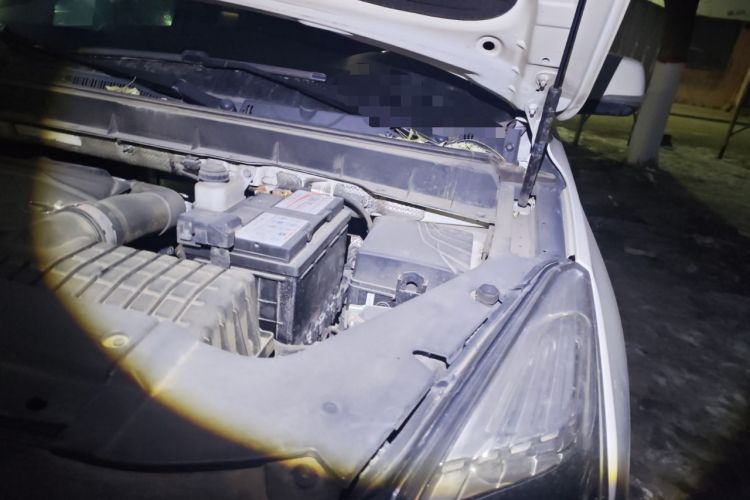 Used GAC Trumpchi GS7 2017 280T Two-Wheel Drive Luxury Model Engine Bay Left