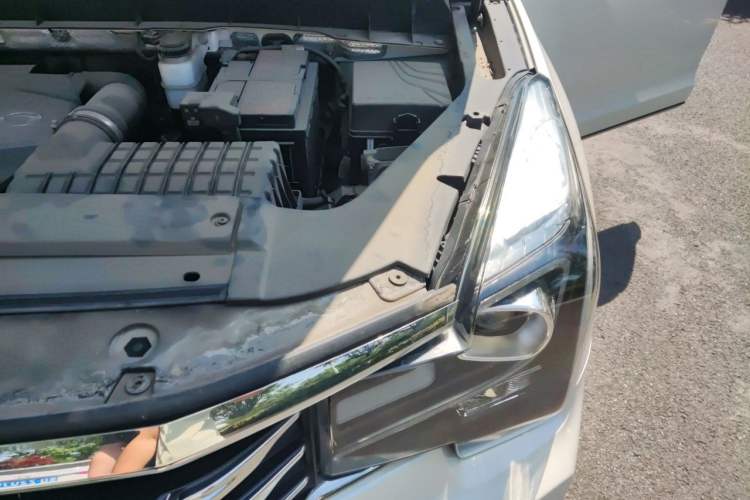 Used GAC Trumpchi GS7 2017 280T Two-Wheel Drive Luxury Model Engine Bay Left