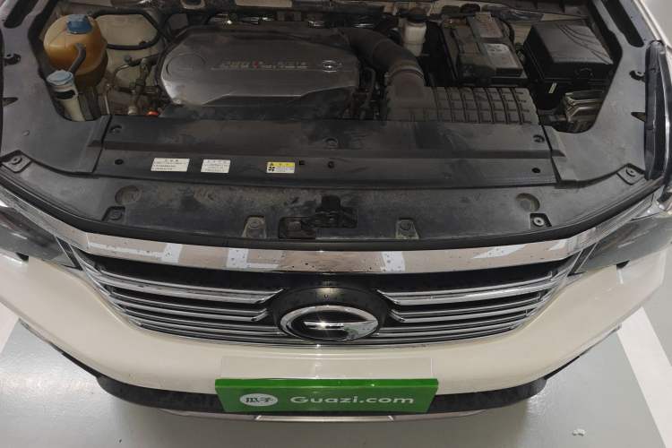 Used GAC Trumpchi GS7 2017 280T Two-Wheel Drive Luxury Model Engine Bay