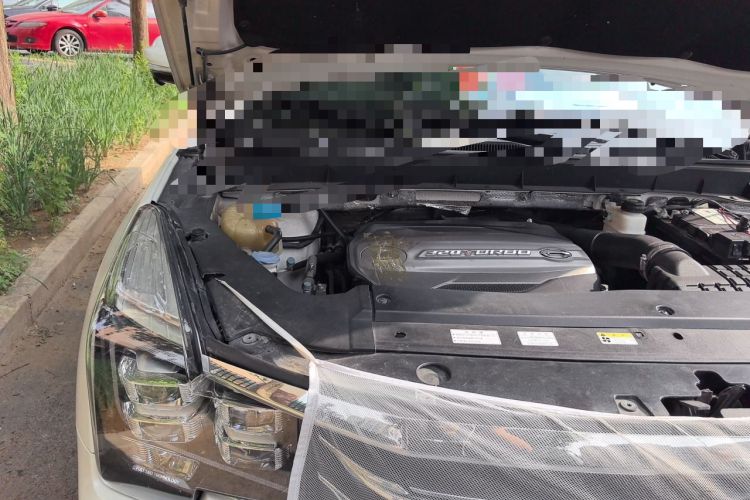 Used GAC Trumpchi GS7 2017 320T Two-Wheel-Drive Luxury Smart Connectivity Model Engine Bay Right