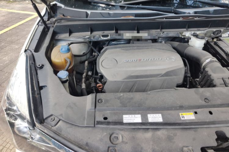 Used GAC Trumpchi GS7 2017 280T Two-Wheel Drive Luxury Model Engine Bay Right