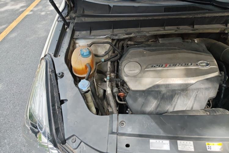 Used GAC Trumpchi GS7 2017 320T Two-Wheel-Drive Luxury Smart Connectivity Model Engine Bay Right
