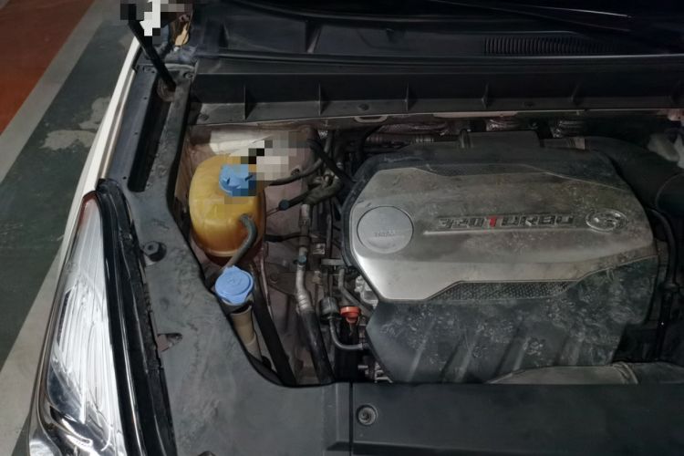 Used GAC Trumpchi GS7 2017 320T Two-Wheel-Drive Luxury Smart Connectivity Model Engine Bay Right