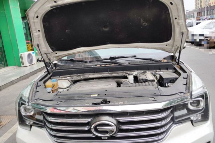Used GAC Trumpchi GS7 2017 280T Two-Wheel Drive Luxury Model Engine Bay