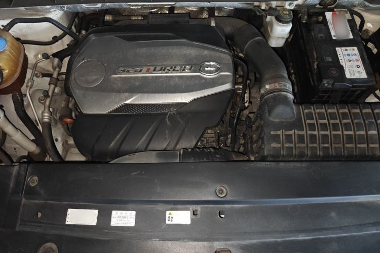 Used GAC Trumpchi GS7 2017 320T Two-Wheel-Drive Luxury Smart Connectivity Model Engine Bay
