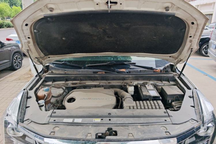 Used GAC Trumpchi GS7 2017 320T Two-Wheel-Drive Luxury Model Engine Bay