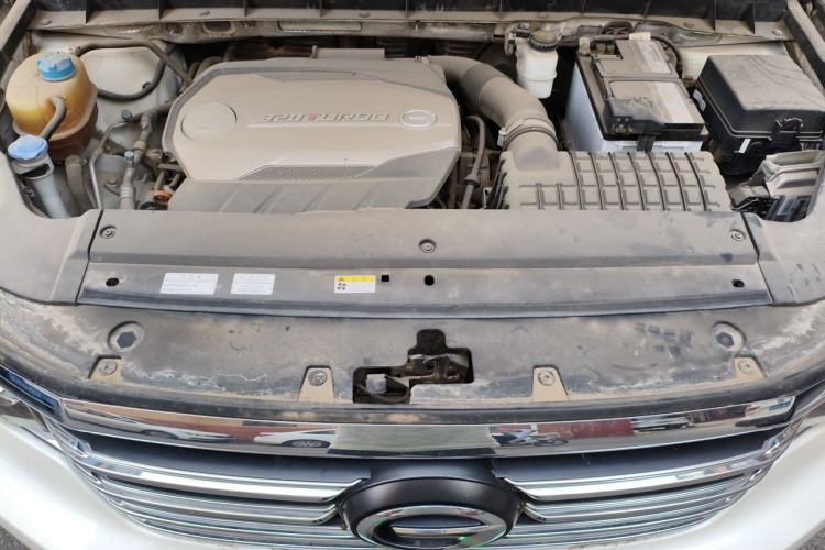 Used GAC Trumpchi GS7 2017 320T Two-Wheel-Drive Luxury Smart Connectivity Model Engine Bay