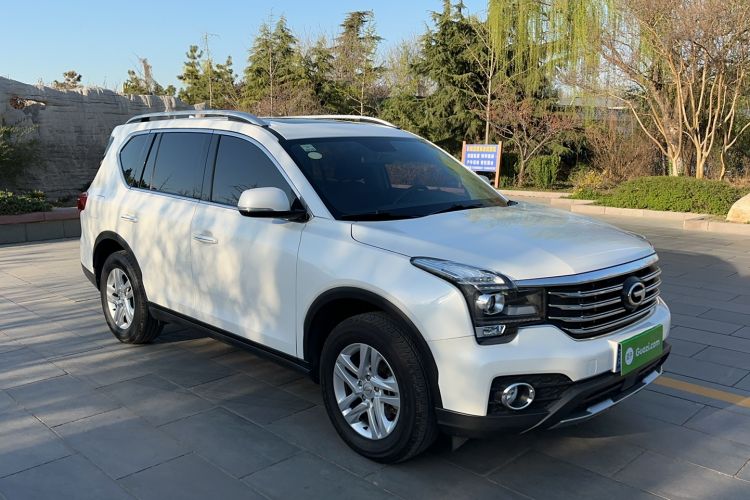 Used GAC Trumpchi GS7 2017 280T Two-Wheel Drive Luxury Model Exterior 2