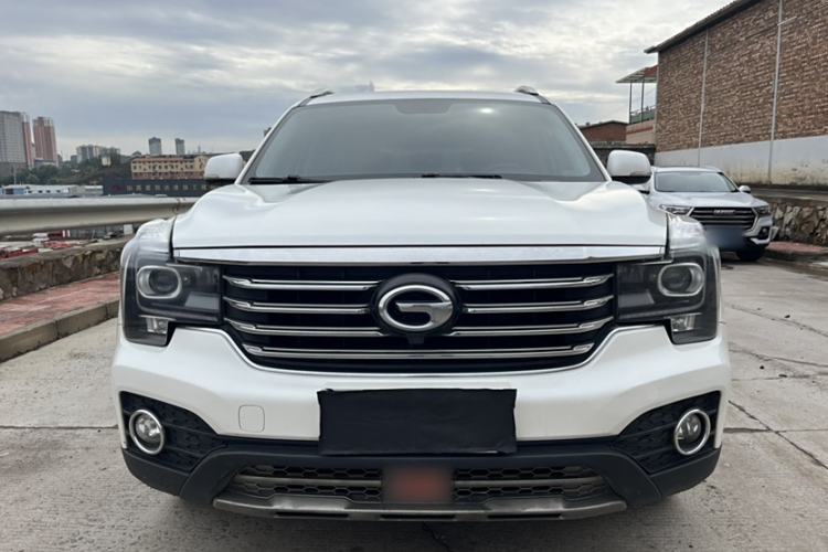 Used GAC Trumpchi GS7 2017 280T Two-Wheel Drive Luxury Model Exterior 3