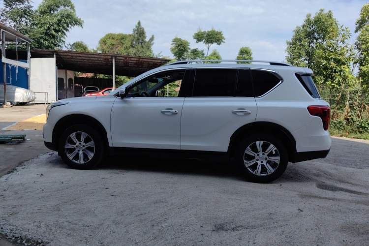 Used GAC Trumpchi GS7 2017 320T Two-Wheel-Drive Luxury Smart Connectivity Model Exterior 3