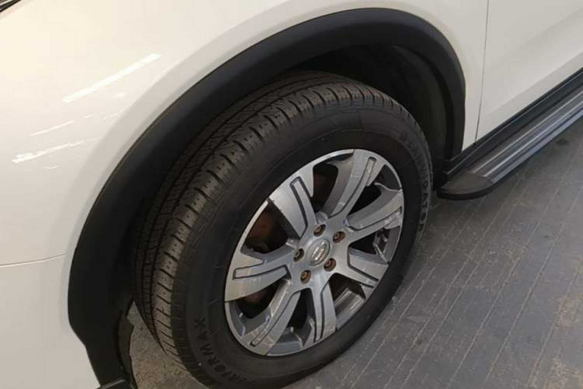 Used GAC Trumpchi GS7 2017 320T Two-Wheel-Drive Luxury Smart Connectivity Model Exterior 4