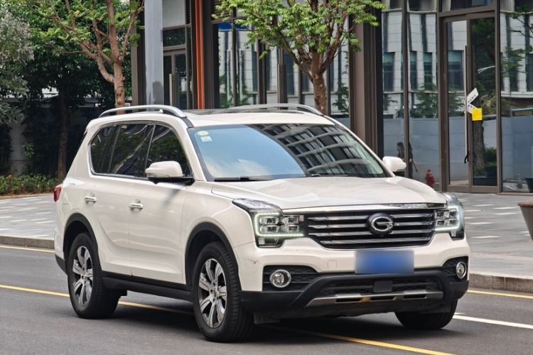 Used GAC Trumpchi GS7 2017 320T Two-Wheel-Drive Luxury Smart Connectivity Model Exterior 4