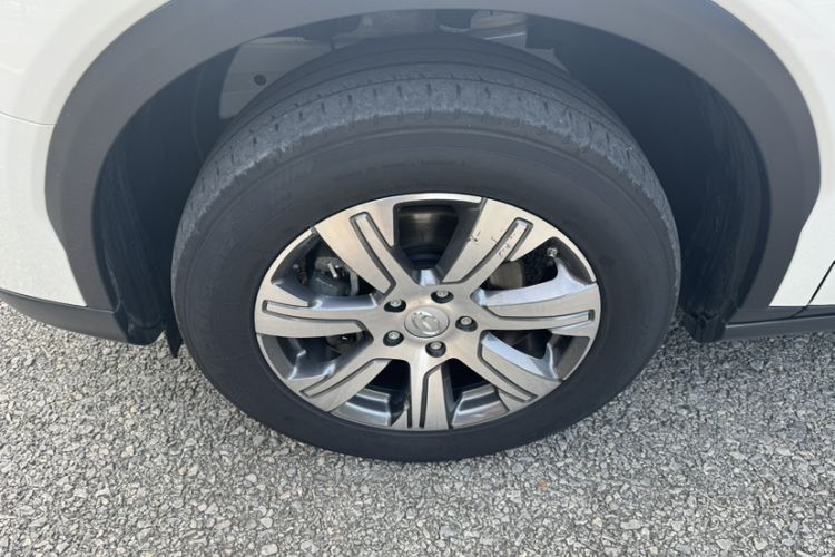 Used GAC Trumpchi GS7 2017 320T Two-Wheel-Drive Luxury Smart Connectivity Model Exterior 5