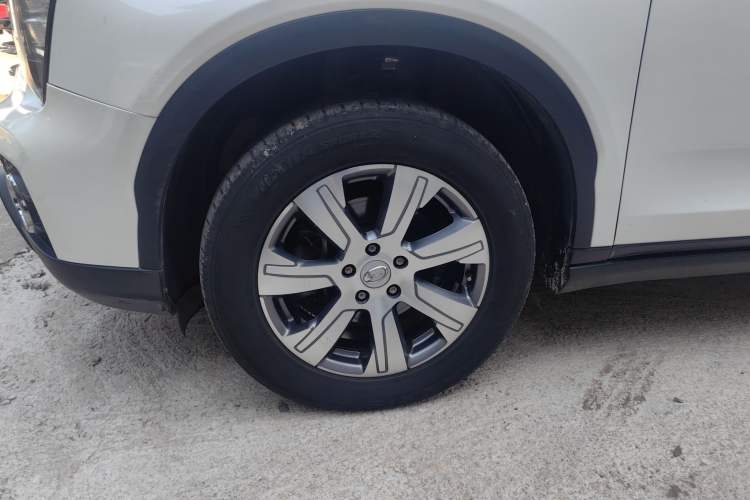 Used GAC Trumpchi GS7 2017 320T Two-Wheel-Drive Luxury Smart Connectivity Model Exterior 7