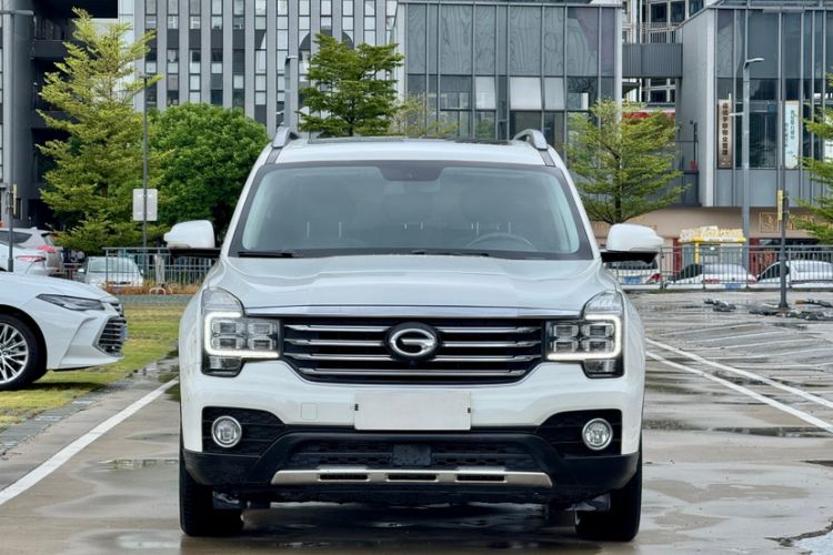 Used GAC Trumpchi GS7 2017 320T Two-Wheel-Drive Luxury Smart Connectivity Model Exterior 7
