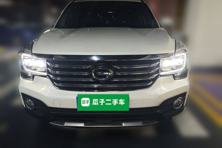 Used GAC Trumpchi GS7 2017 320T Two-Wheel-Drive Luxury Smart Connectivity Model Front