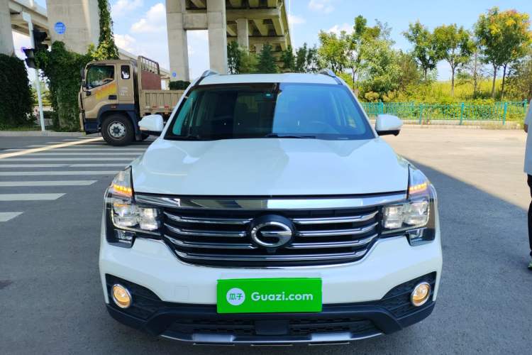 Used GAC Trumpchi GS7 2017 320T Two-Wheel-Drive Luxury Smart Connectivity Model Front
