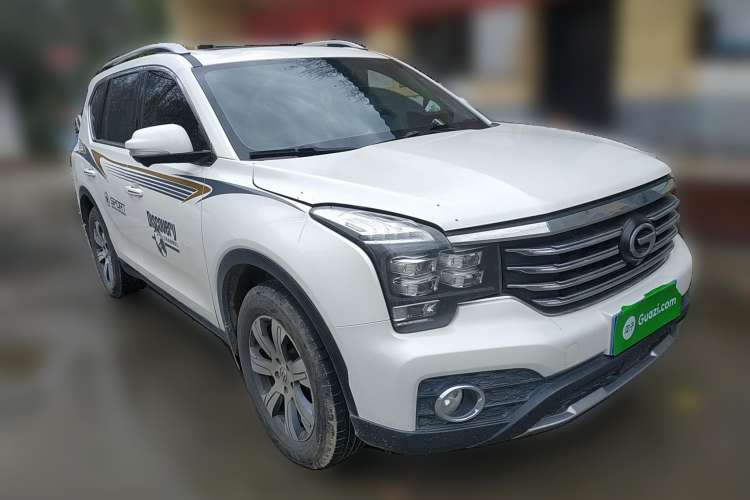 Used GAC Trumpchi GS7 2017 320T Two-Wheel-Drive Luxury Smart Connectivity Model Front Right 45 Deg