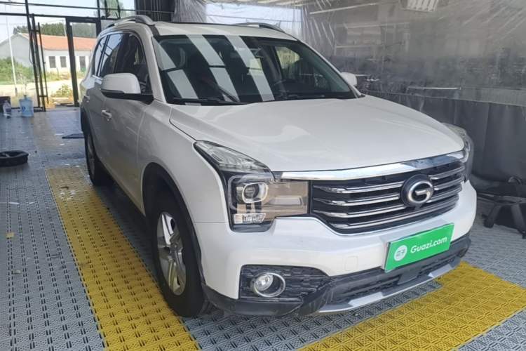 Used GAC Trumpchi GS7 2017 280T Two-Wheel Drive Luxury Model Front Right 45 Deg
