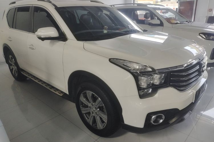 Used GAC Trumpchi GS7 2017 320T Two-Wheel-Drive Luxury Smart Connectivity Model Front Right 45 Deg