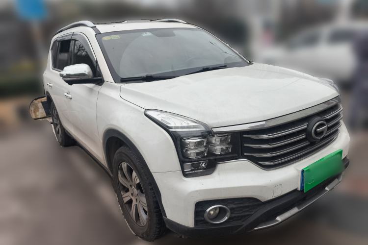 Used GAC Trumpchi GS7 2017 320T Two-Wheel-Drive Luxury Smart Connectivity Model Front Right 45 Deg
