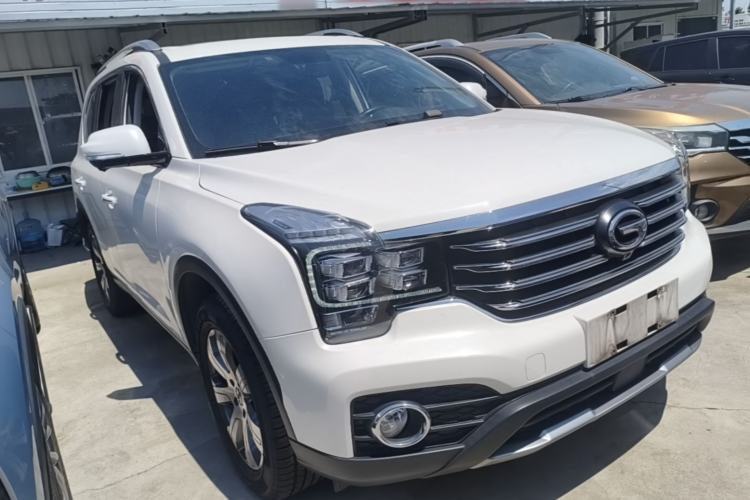 Used GAC Trumpchi GS7 2017 320T Two-Wheel-Drive Luxury Smart Connectivity Model Front Right 45 Deg
