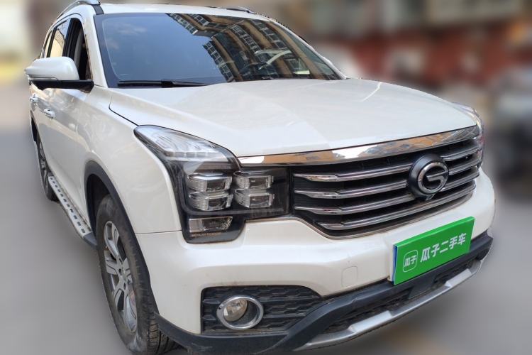 Used GAC Trumpchi GS7 2017 320T Two-Wheel-Drive Luxury Smart Connectivity Model Front Right 45 Deg